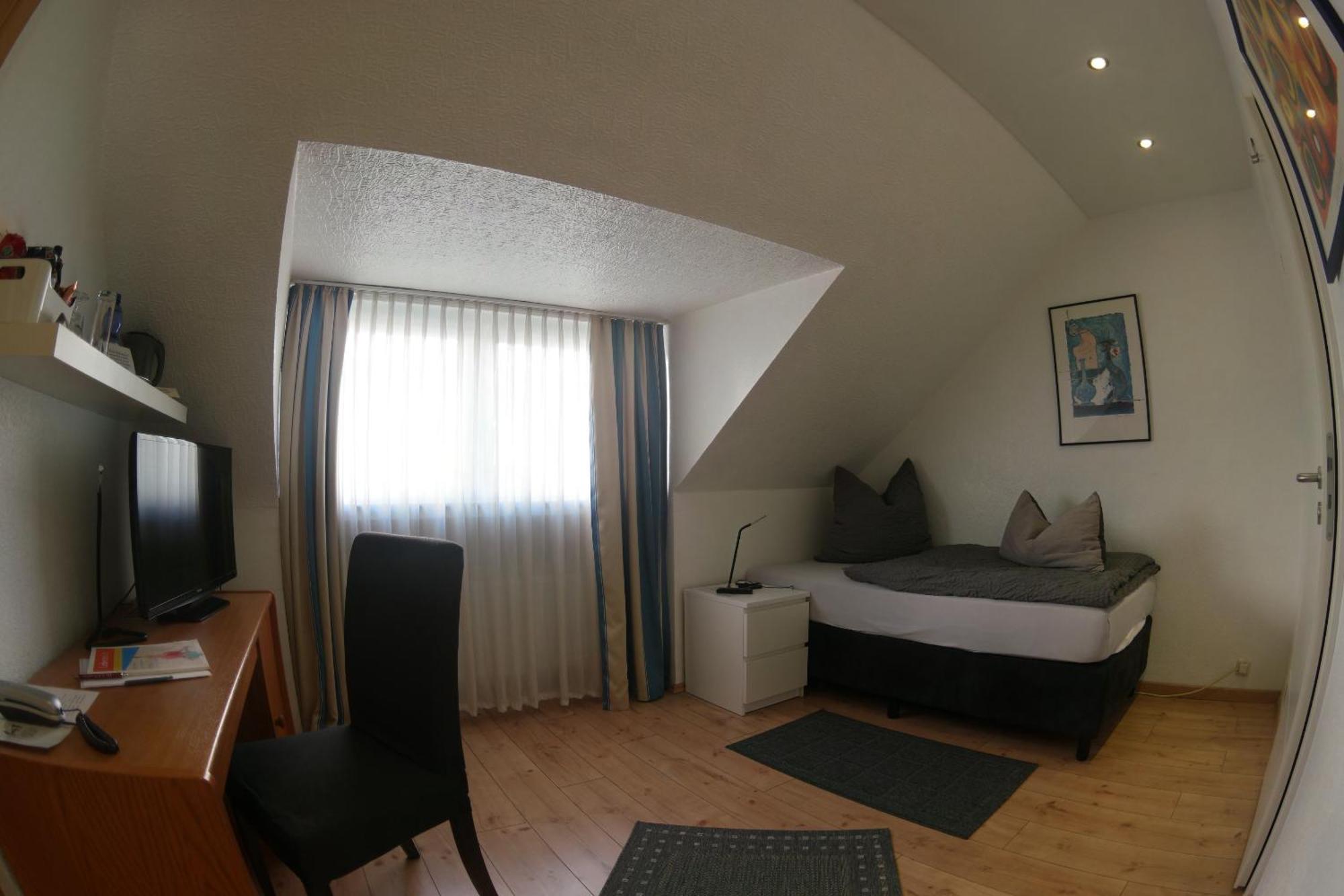 Hotel Merlin Garni Cologne Bilik gambar