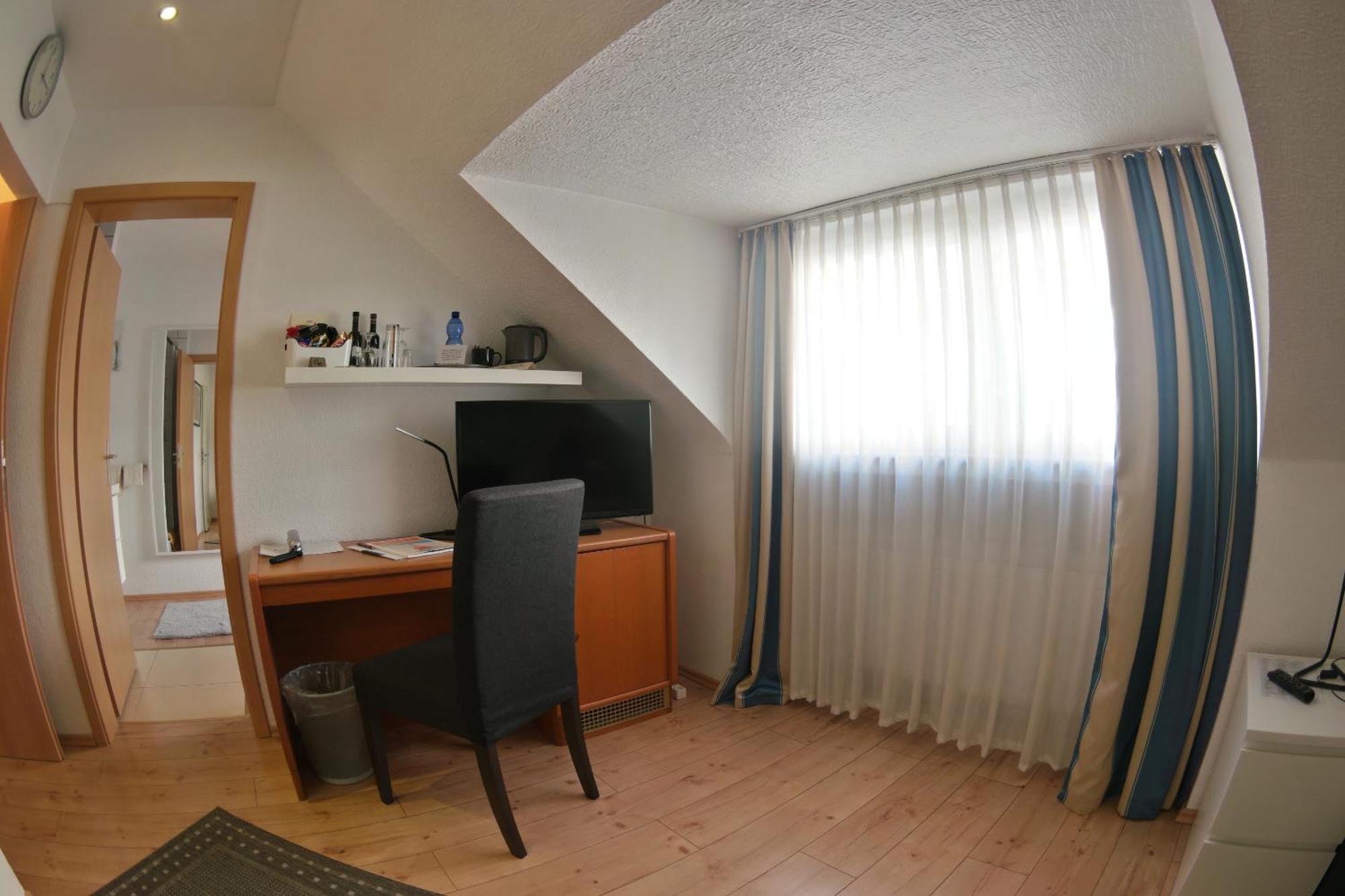 Hotel Merlin Garni Cologne Bilik gambar